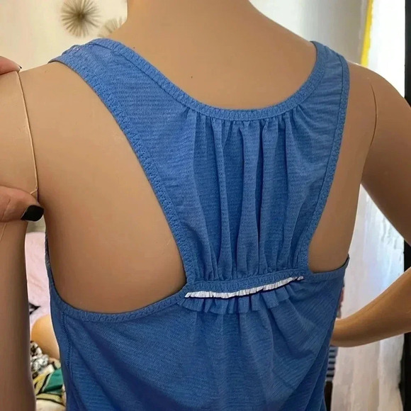 Lululemon athletic top - Picture 12 of 12